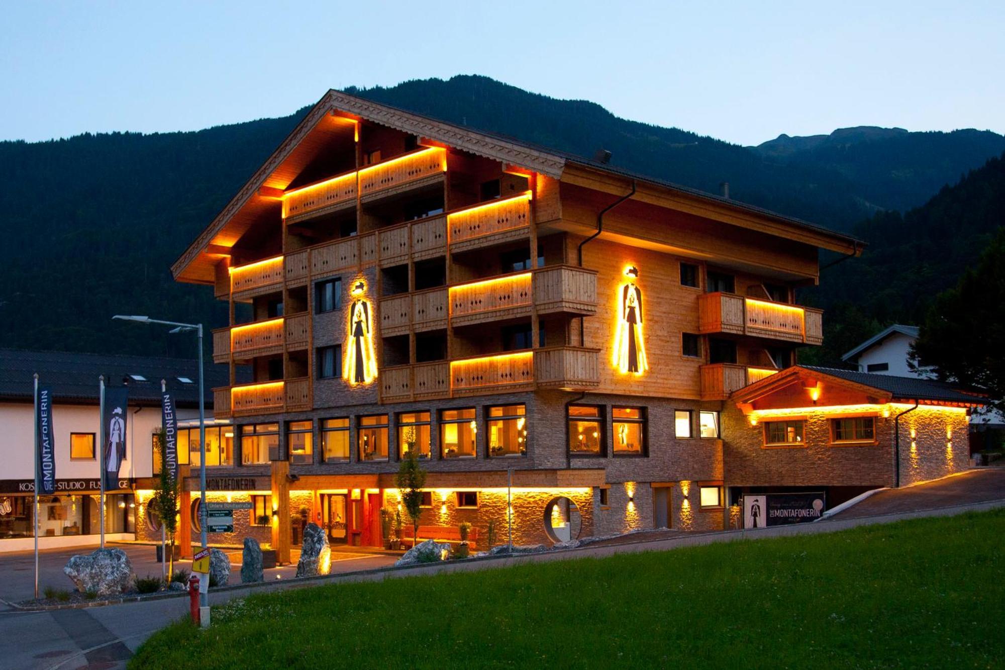 Hotel Die Montafonerin ฟานดันส์ ภายนอก รูปภาพ