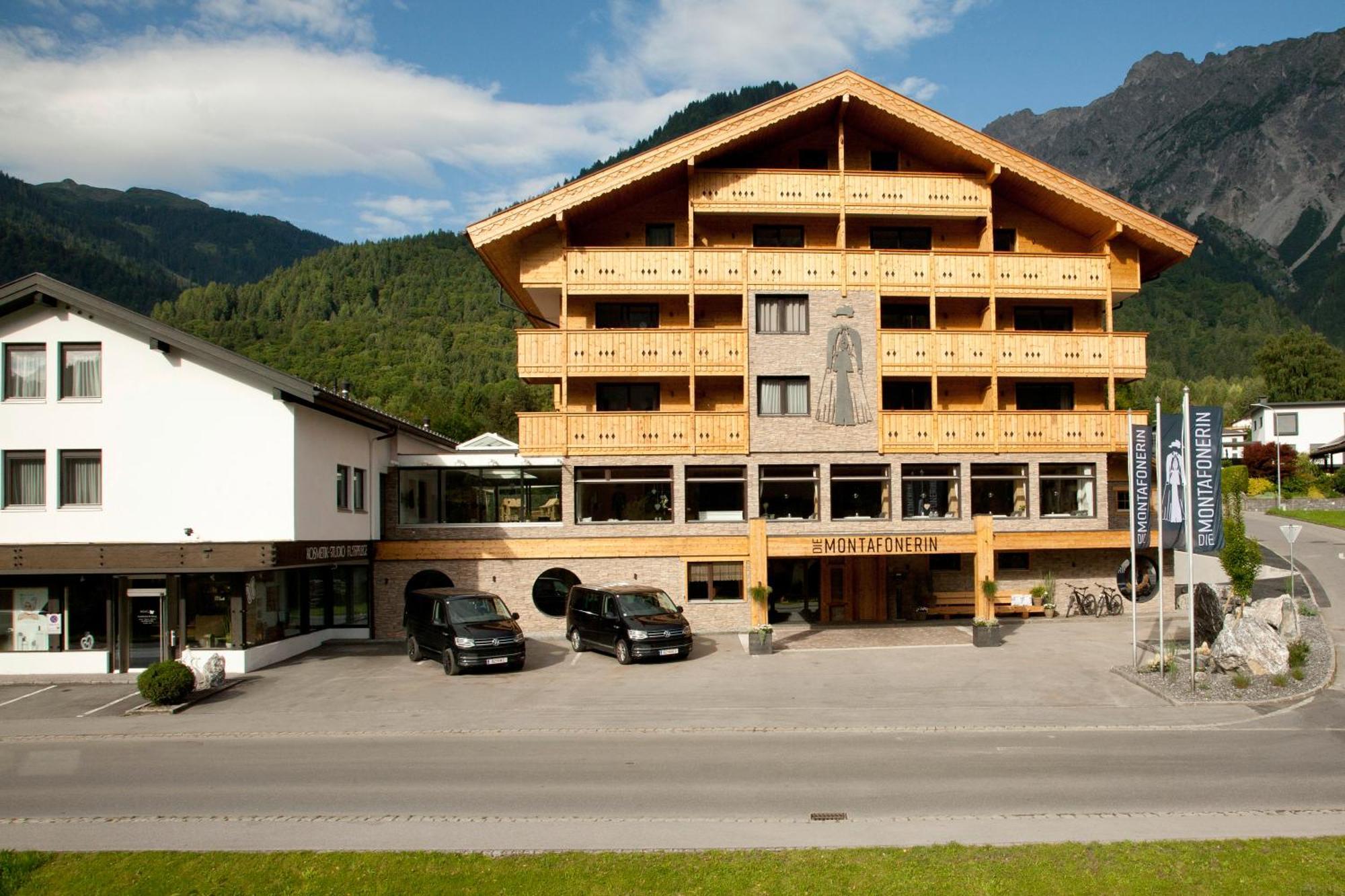 Hotel Die Montafonerin ฟานดันส์ ภายนอก รูปภาพ