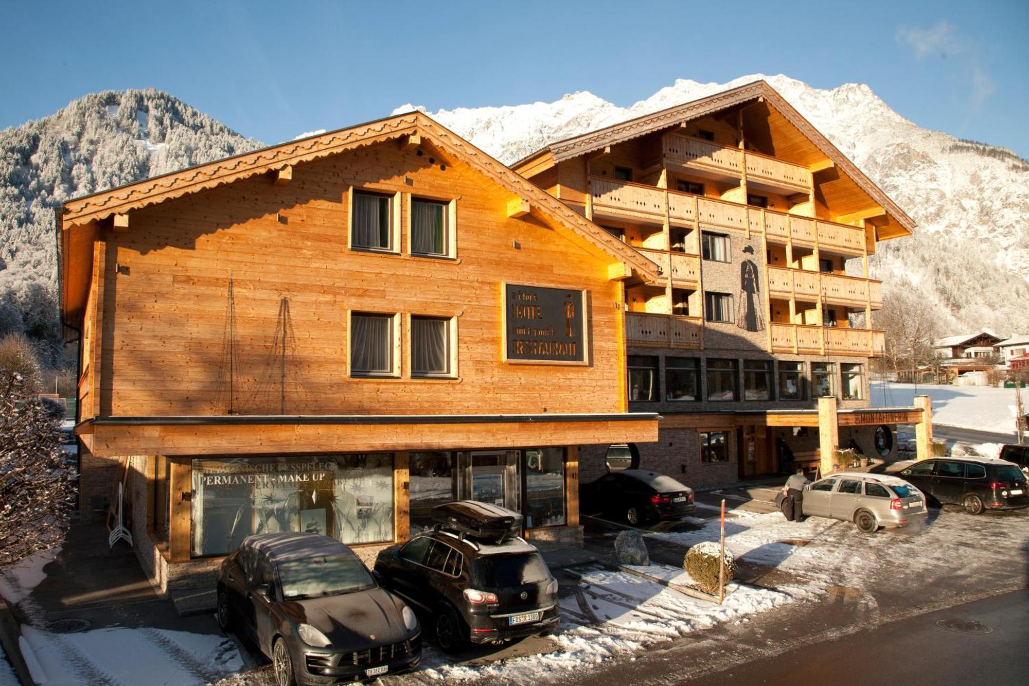 Hotel Die Montafonerin ฟานดันส์ ภายนอก รูปภาพ